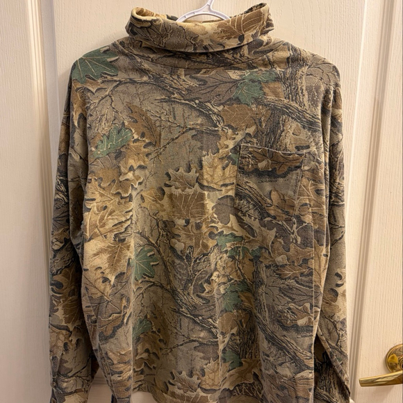 Realtree Other - Vintage Sasquatch camo long-sleeve, 100% cotton, Made in USA
